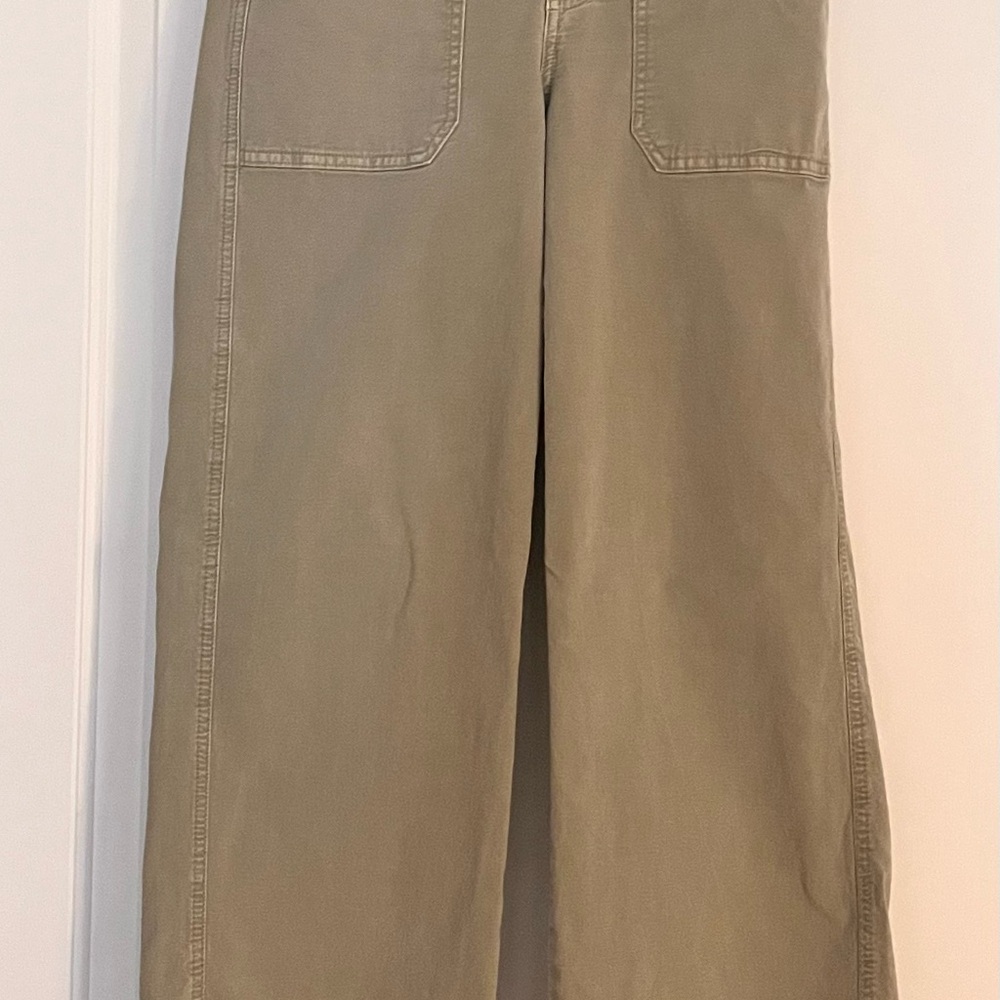American Eagle Outfitters Women's Khaki Straight Leg Pants